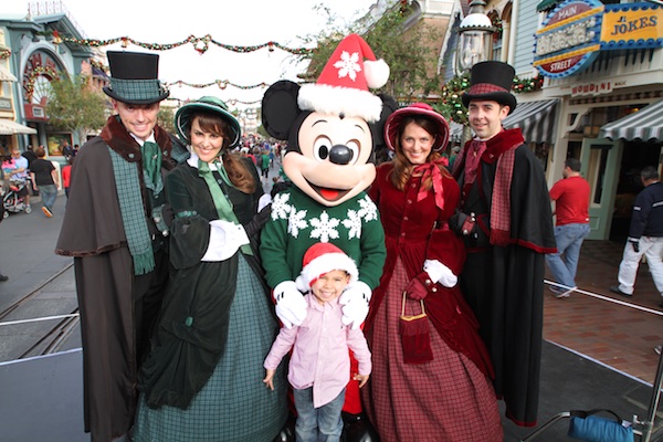 Holiday Tour 2014 | Disneyland Resorts